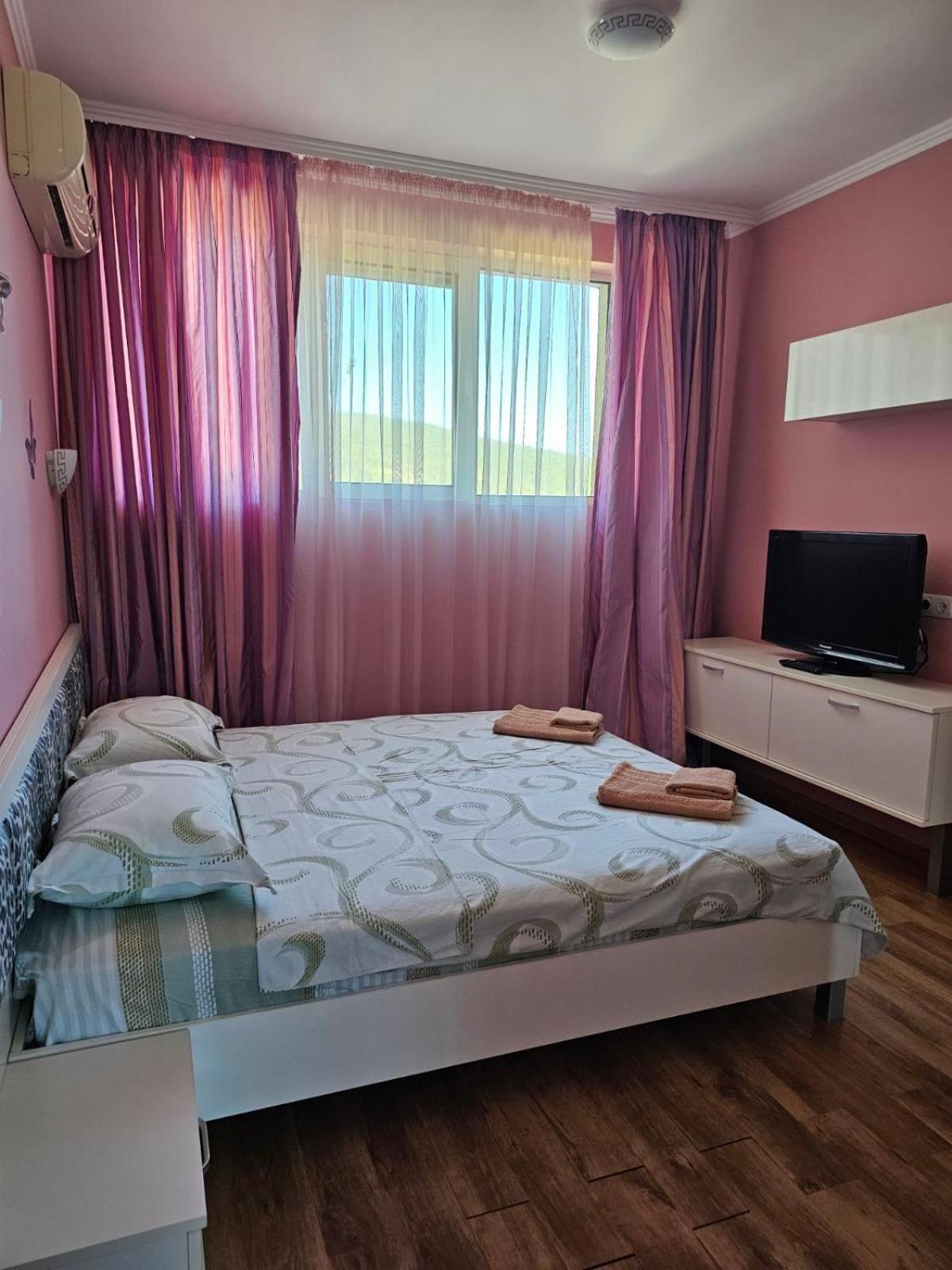 Andalusia Apartments Еленіте Екстер'єр фото
