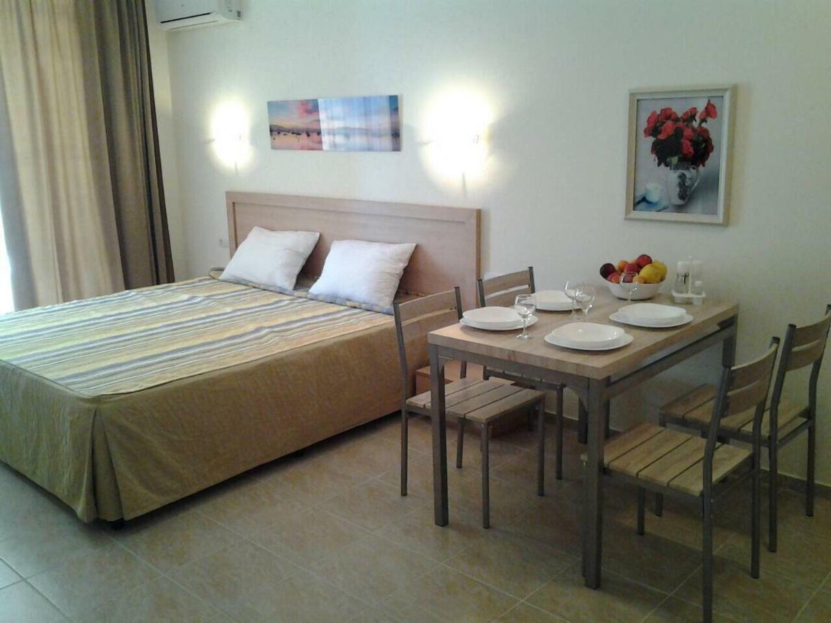 Andalusia Apartments Еленіте Екстер'єр фото